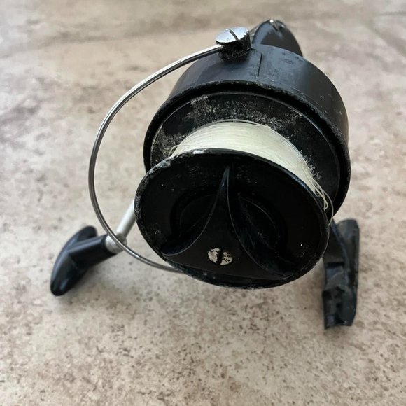 Vintage Garcia Mitchell Ocean Salt Water 302 Fishing Reel (Rare,No Red Cap) - Picture 3 of 5